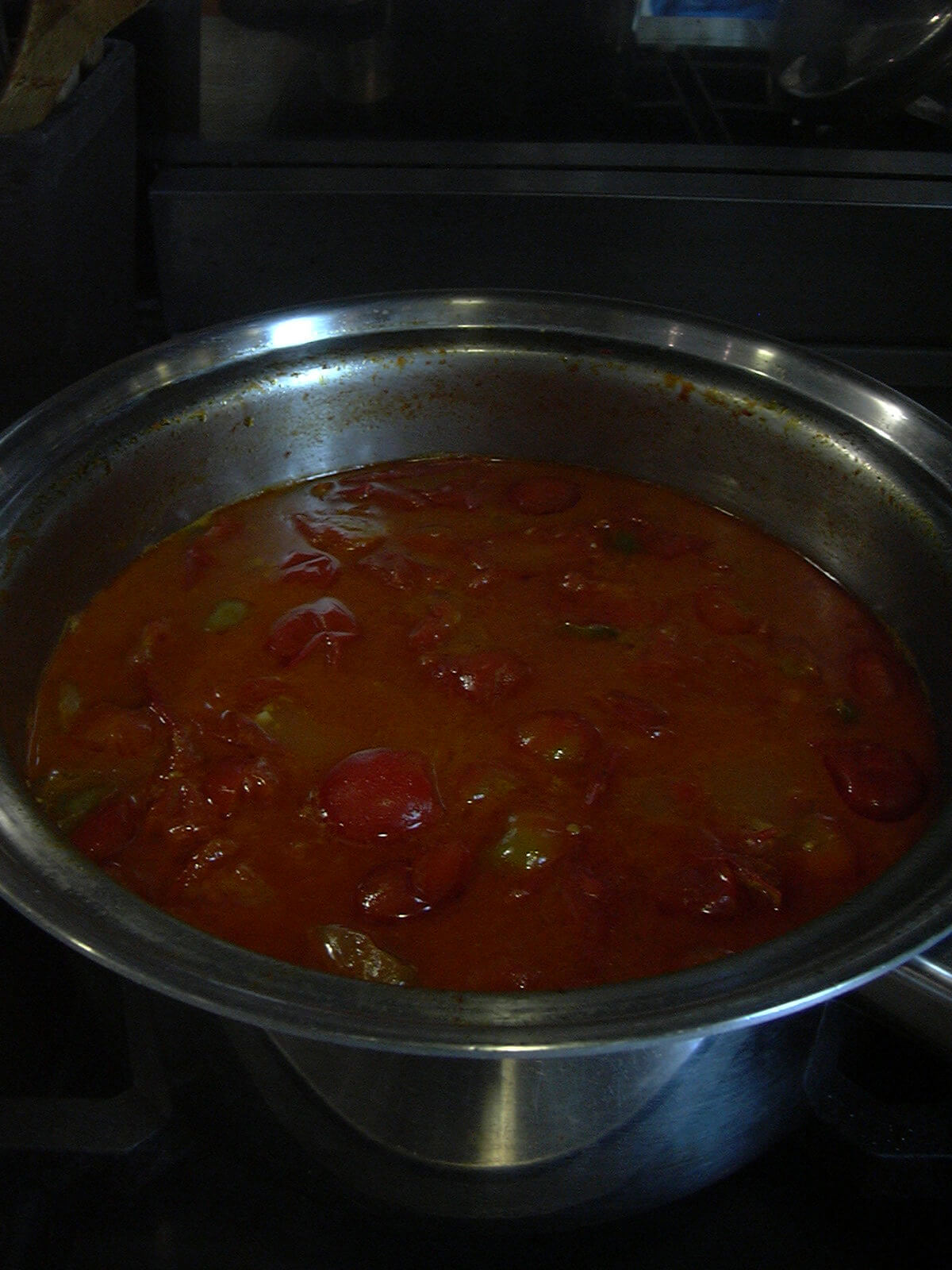 2009年にとれたたくさんのトマトでトマトソースを作りました