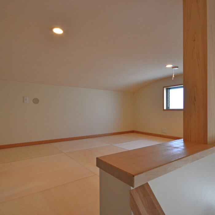 京都城陽の家　中二階のスペース